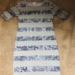 LuLaRoe Dresses - LuLaRoe Julia Dress - Medium LuLaRoe Dresses - LuLaRoe Julia Dress - Medium